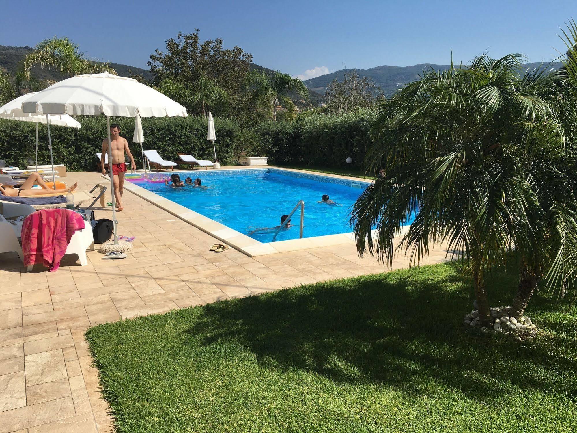 B&B Il Girasole Capo dʼOrlando Buitenkant foto